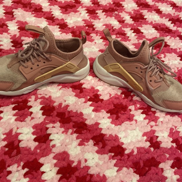 Nike Huarache Run Se (Little Kid) size 12.5c - Picture 5 of 16